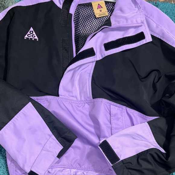 Nike ACG Other - Nike ACG Kids Black and Lavender Raincoat